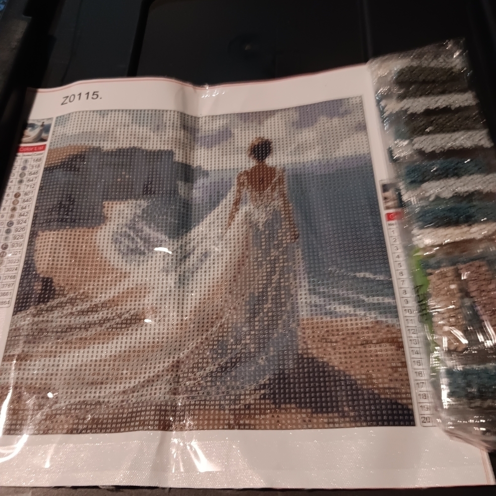 Elegant Lady In White Beach Scene Diamond Painting Kit 30x30